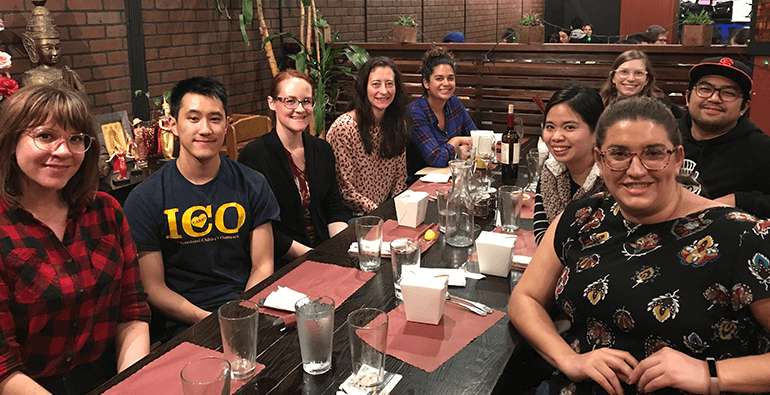 image-careers-slider-team-dinner